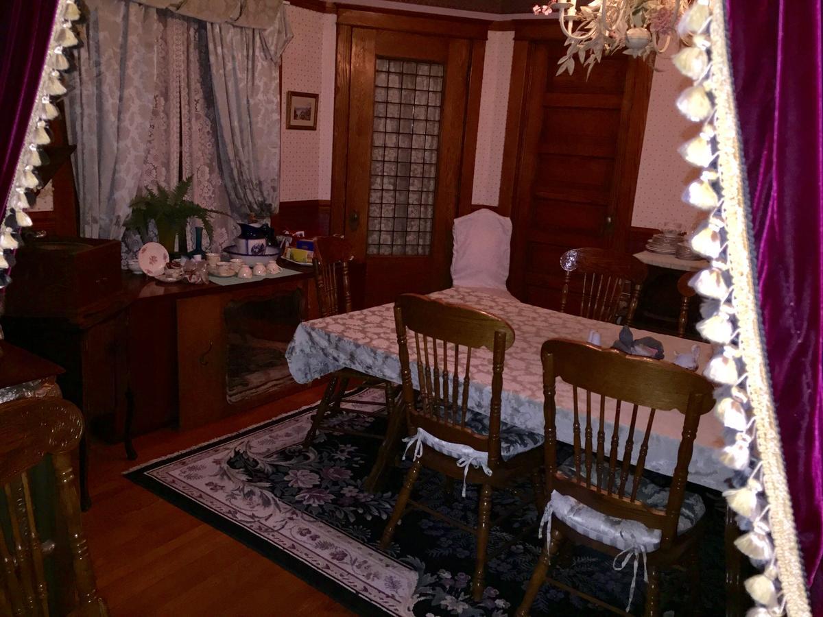 Scarlett House Victorian B & B Джейнсвил Екстериор снимка