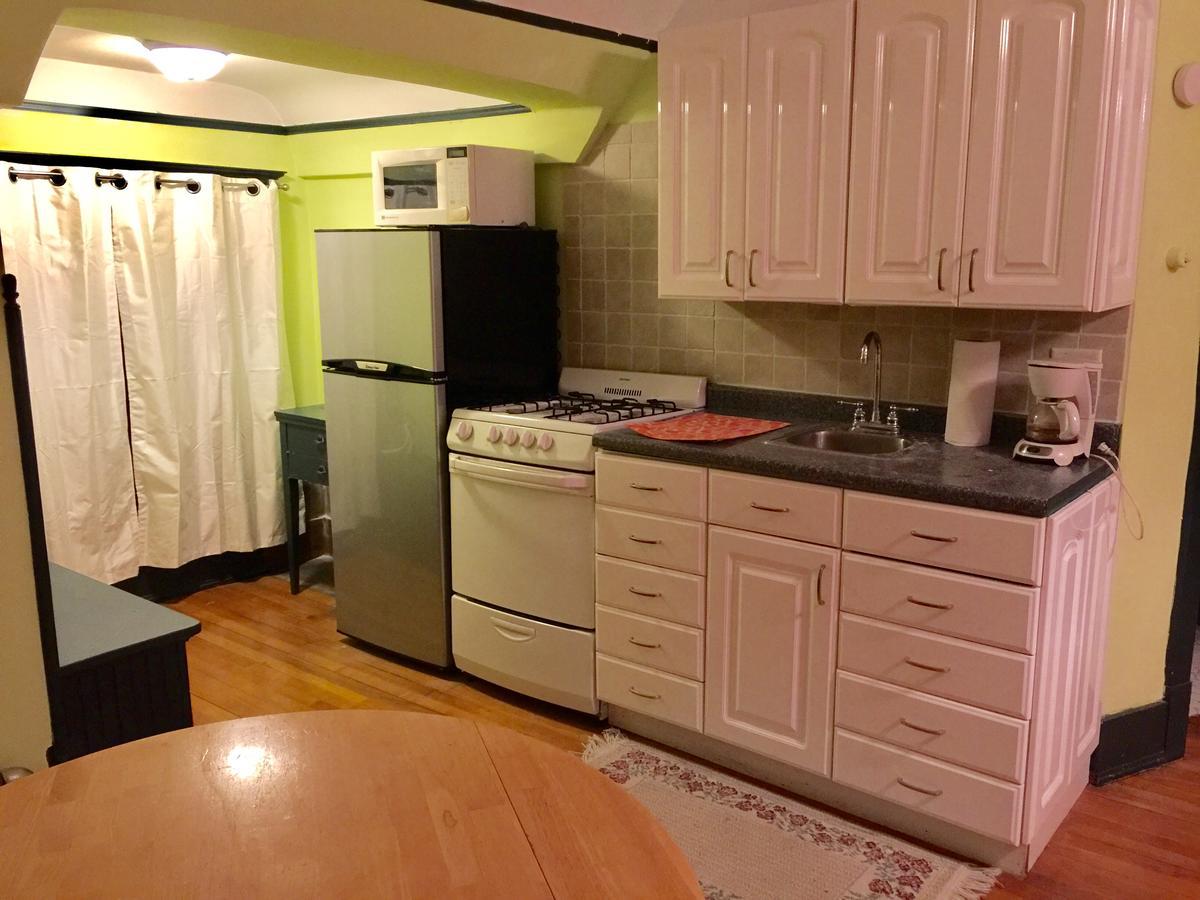 Scarlett House Victorian B & B Джейнсвил Екстериор снимка