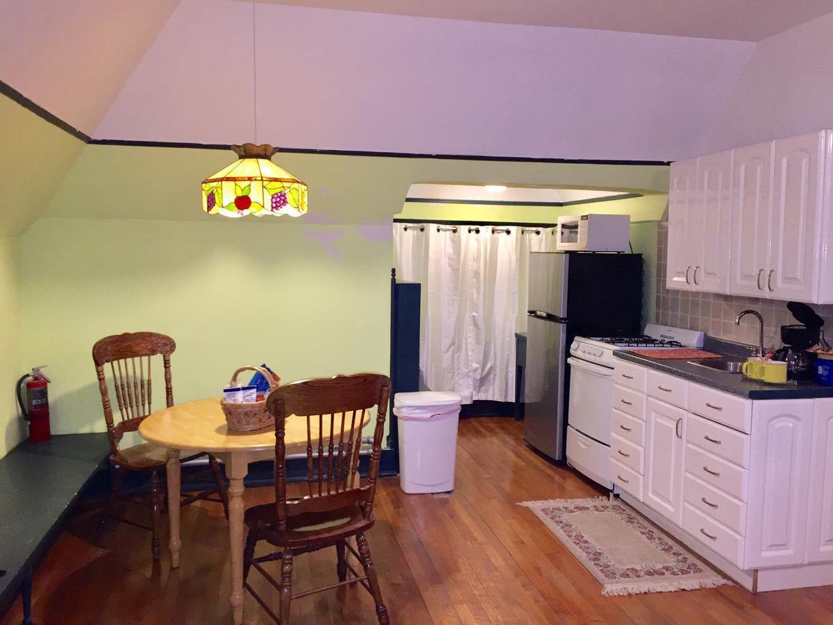 Scarlett House Victorian B & B Джейнсвил Екстериор снимка